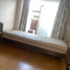 シングルベッド　ベッドフレームあり　マットレス