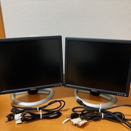 【決まりました】【DELL】17インチ デスクトップモニター【2台セット】