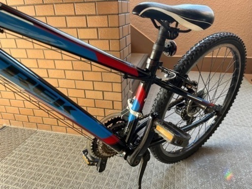 TREK MT220 小学生高学年自転車