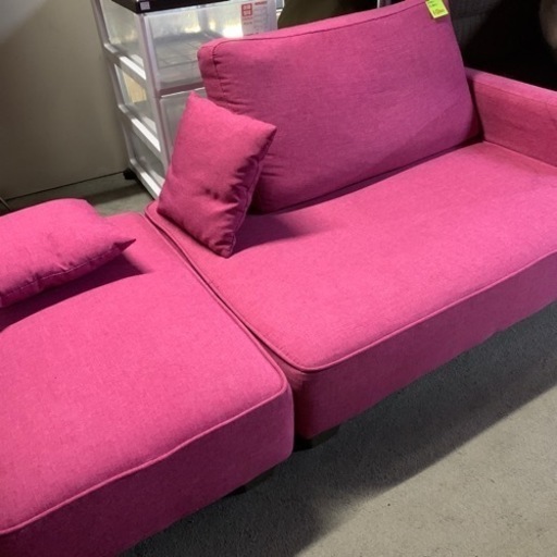激安品　持ち帰り品　ピンクのソファー
