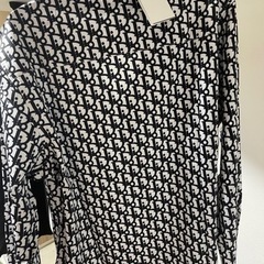 人気ブランド　Diorオーバーシャツ　差し上げます。