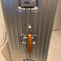 キャリーケースの画像
