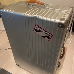キャリーケースの画像