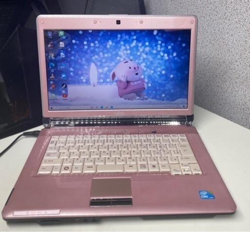 ピンク パソコン♪　富士通