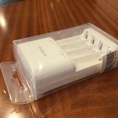eneloop　SANYO充電器　NC-TGL01　中古・美品　 本体のみ(写真に写っている電池は付きません）の画像