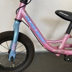 kicker リサイクルベースあさひ　ピンク色