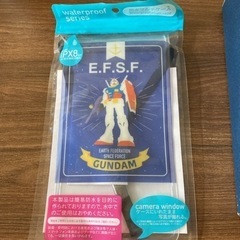 ★ガンダム防水マルチケース★
