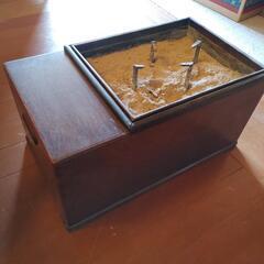 ❮終了》木製火鉢の画像