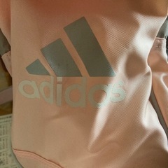 アディダス林間学校用リュックの画像