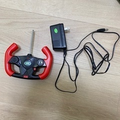 電動乗用玩具　ランドローバーの画像