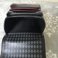 ♬ランドセル　男の子　黒　赤ステッチ　軽い　A4クリアファイル対応の画像