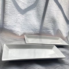 【無料】プレーンの角皿2枚の画像