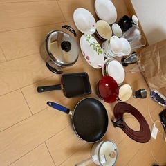 皿、グラス、フライパン類