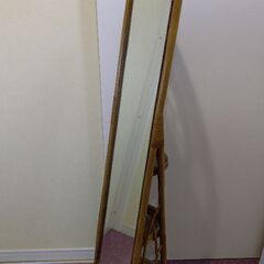 ラタン回転スタンドミラー