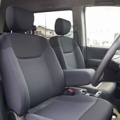 【自社ローン 最大３６回まで!!】モビリオスパイク　AU  貴重な低走行車　ラジオ　CD　の画像