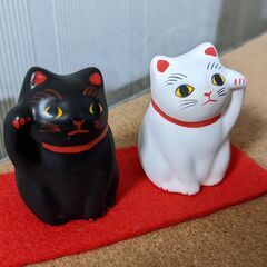 招き猫 白猫黒猫セット 高さ5.5cm