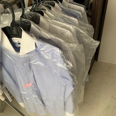 ワイシャツ10枚売ります。