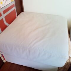 ソファー　オットマンの画像