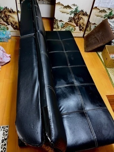 お取引決まりました。ソファーベッド　皮　黒