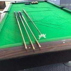 憧れの一品　ビリヤード台　と　ローテーションゲームができる付属品セットの画像