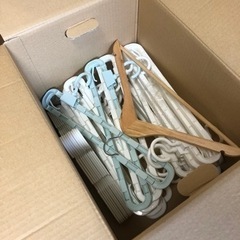 【大量処分】ハンガー無料！！