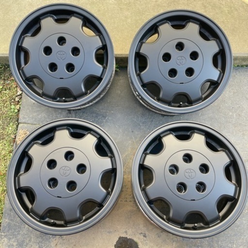 ハイエース100系純正ホイール　マッドブラック