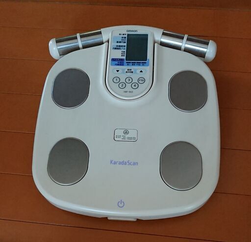 お取引中　体重計 OMRON オムロン からだスキャン   HBF-903