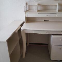 値下げしました！女の子用学習机