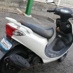お話し中　近隣無料配送　格安　原付　普通に走ります。軽く60km以上でます　防犯装置ポタン付　ハンドル箇所でシート　ガソリンタンク開く操作可能　50cc　バイク　通勤　通学　仕事にの画像