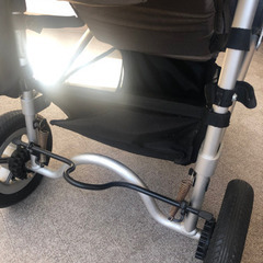 ベビーカー　エアーバギー　ミミ　ブラウン　空気入れ付きの画像