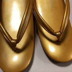 草履金色の画像