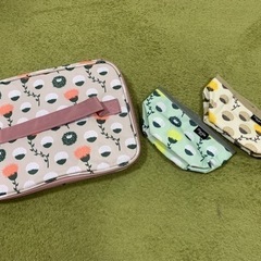 ［未使用］ポーチ　バニティ　小物入れ付き