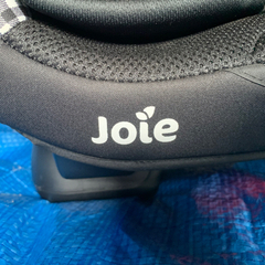 joie キャノピー付きチャイルドシート　ギンガムチェックブラックの画像