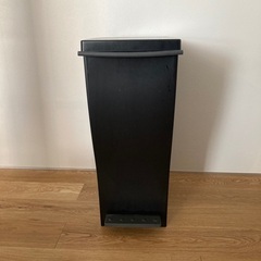 ゴミ箱　33リットル　黒　ブラック