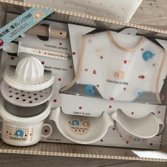 新品未開封　赤ちゃんの城　食器セット　離乳食の画像