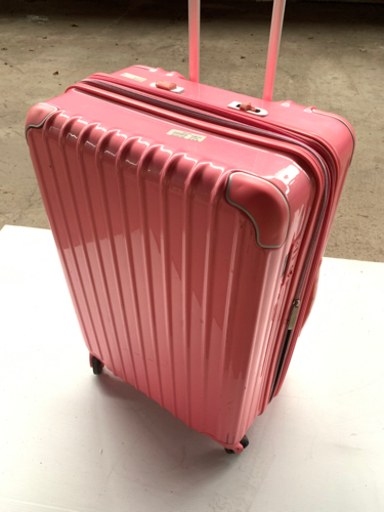 ピンクキャリーバッグ　訳あり品！