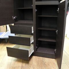 ニトリ キャビネット ウォーレン 幅80 観音開き 左引出し3杯 奥行44.6 高さ180.5 収納家具 ダークブラウン 棚 ラック 札幌 厚別店の画像