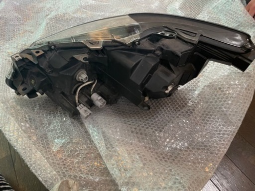 クラウン　GRS211/AWS210 後期　右ヘッドライト　純正ヘッドライト HID 右側 