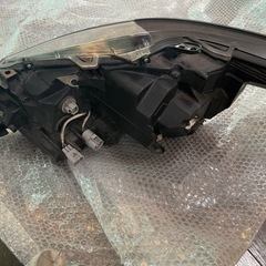 クラウン　GRS211/AWS210 後期　右ヘッドライト　純正ヘッドライト HID 右側 の画像