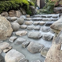 草刈りや剪定の片付けの仕事です。の画像