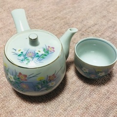 有田焼　豊秀　急須と湯呑み10客のセット　の画像