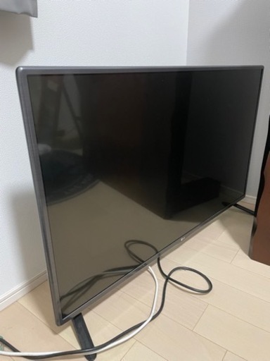 受取者決定　テレビ　TV 42型　2015年製