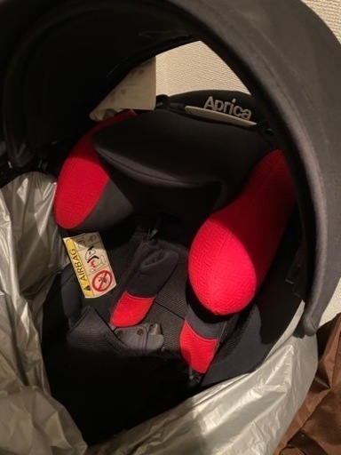 アプリカ　チャイルドシート