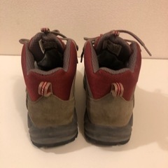 トレッキングシューズの画像