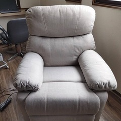 Confort(コンフォート)電動リクライニングチェア はオットマン一体型　美容の画像