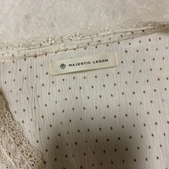 MAJESTICLEGONドットトップスの画像
