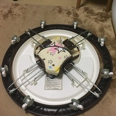ヤトミ　歩行器（美品）