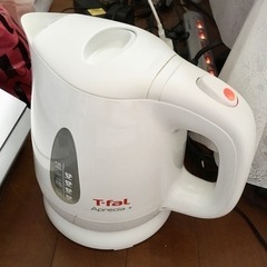 ★オフィスや新生活に！ティファール 電気ケトル  あっという間に...