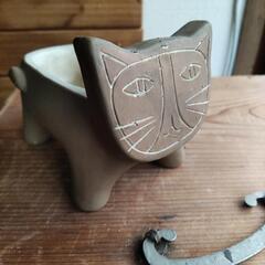 お譲り先が決まりました!植木鉢　リサ・ラーソン風　の画像