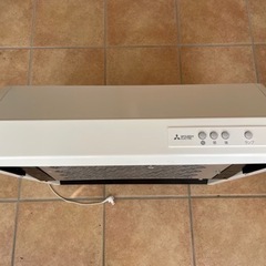中古 換気扇・ロスナイ [本体]レンジフードファン 浅形 標準タ...